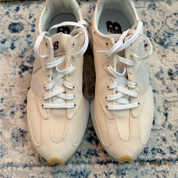 New Balance 327 Gum Cream Sneakers - Picture 9 of 11
